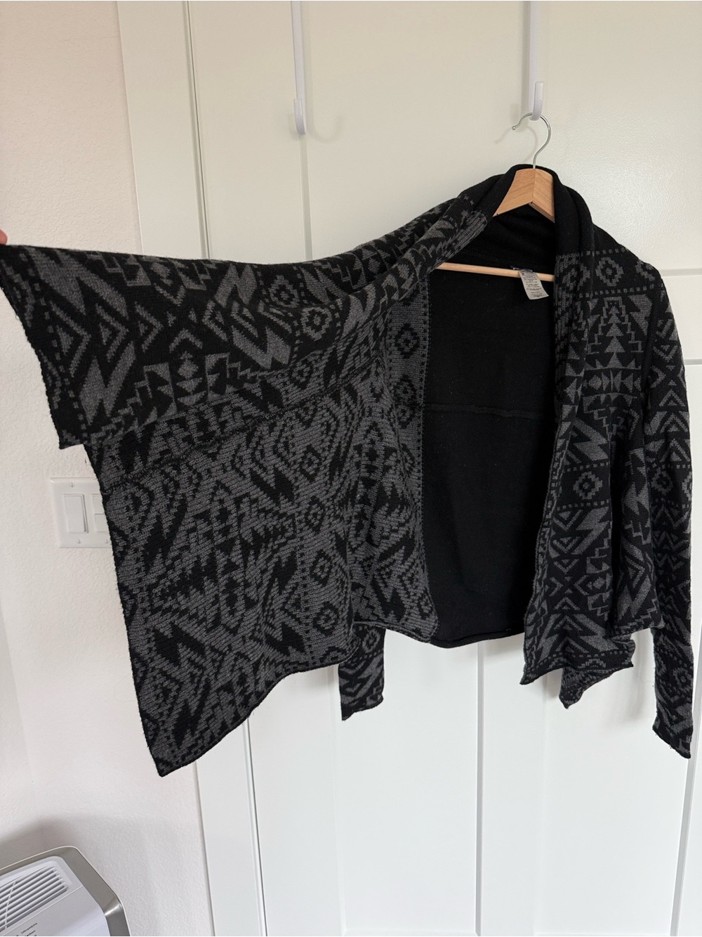 Patagonia Black & Gray Geometric Open-Front Cardigan - Picture 4 of 5
